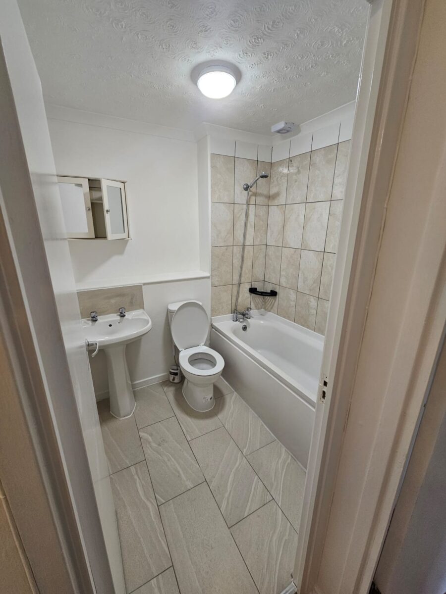 79 Somerset Gardens, Creighton Road, London