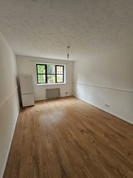 79 Somerset Gardens, Creighton Road, London