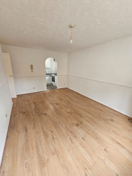 79 Somerset Gardens, Creighton Road, London