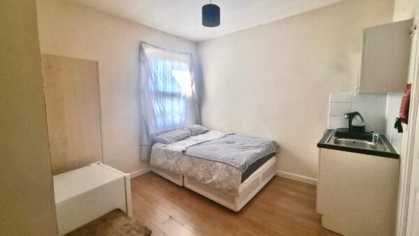 Handsworth Road, London, N17 6DB