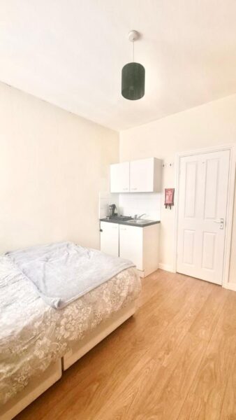 Handsworth Road, London, N17 6DB