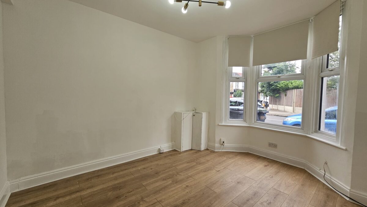 59 Brettenham Rd, London N18 2ET