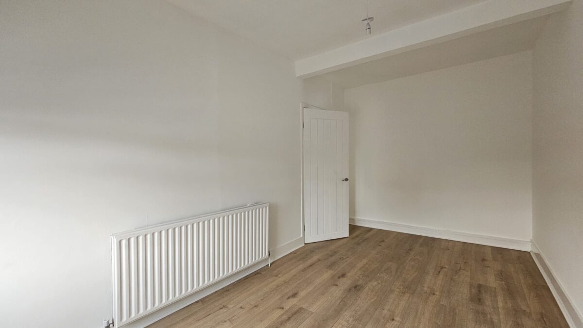 59 Brettenham Rd, London N18 2ET