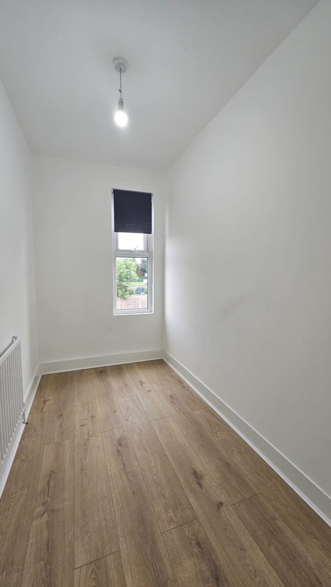 59 Brettenham Rd, London N18 2ET