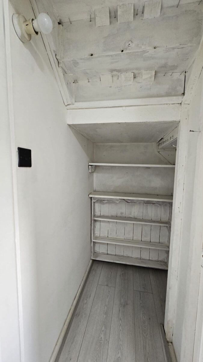 Skarnings Ct, Winters Way, Waltham Abbey EN9 3HE