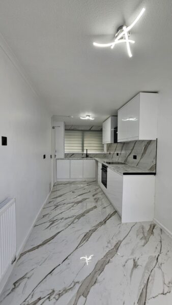 Skarnings Ct, Winters Way, Waltham Abbey EN9 3HE