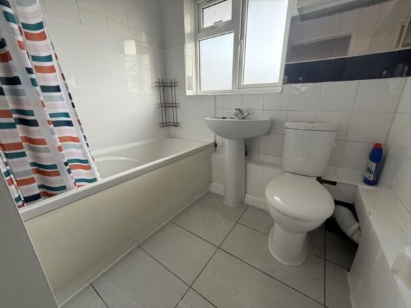 Rose Lane, Romford, RM6 5NR