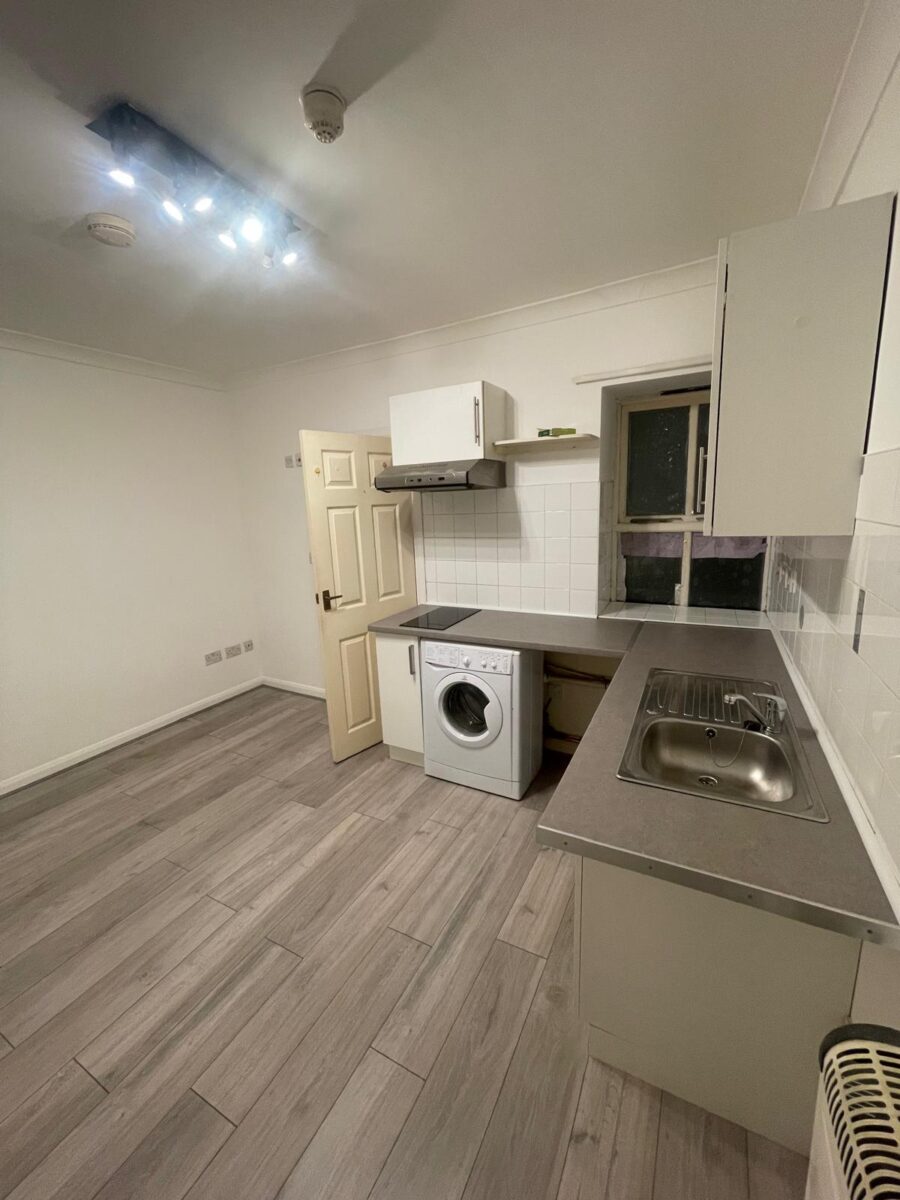 171 London Road, Dunton Green, Sevenoaks, TN13 2TA