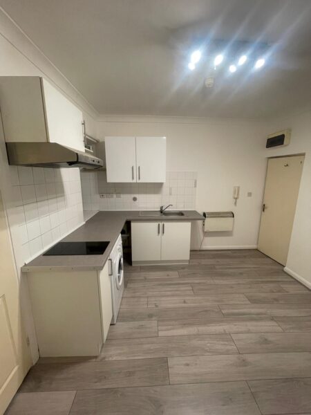 171 London Road, Dunton Green, Sevenoaks, TN13 2TA