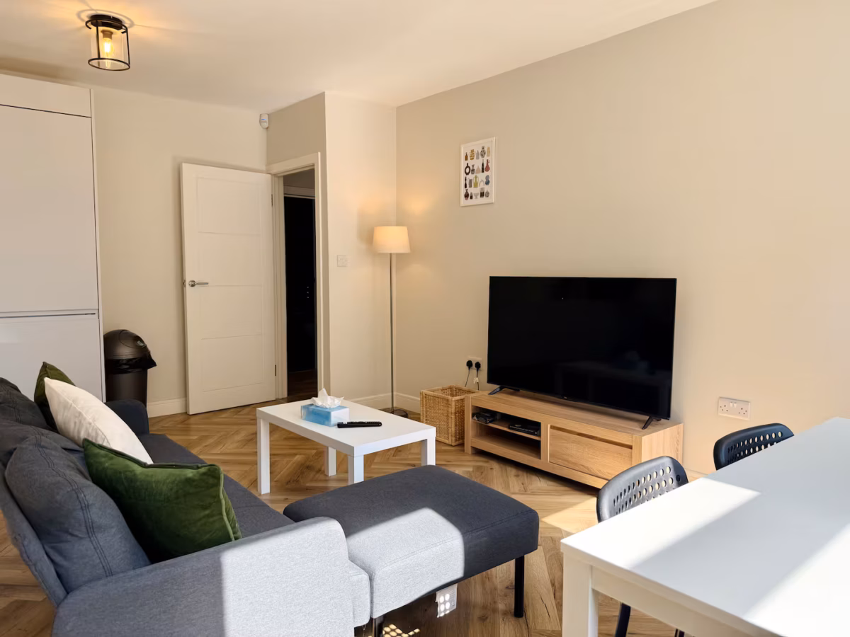Shooters Hill Rd, London, SE3 8UQ