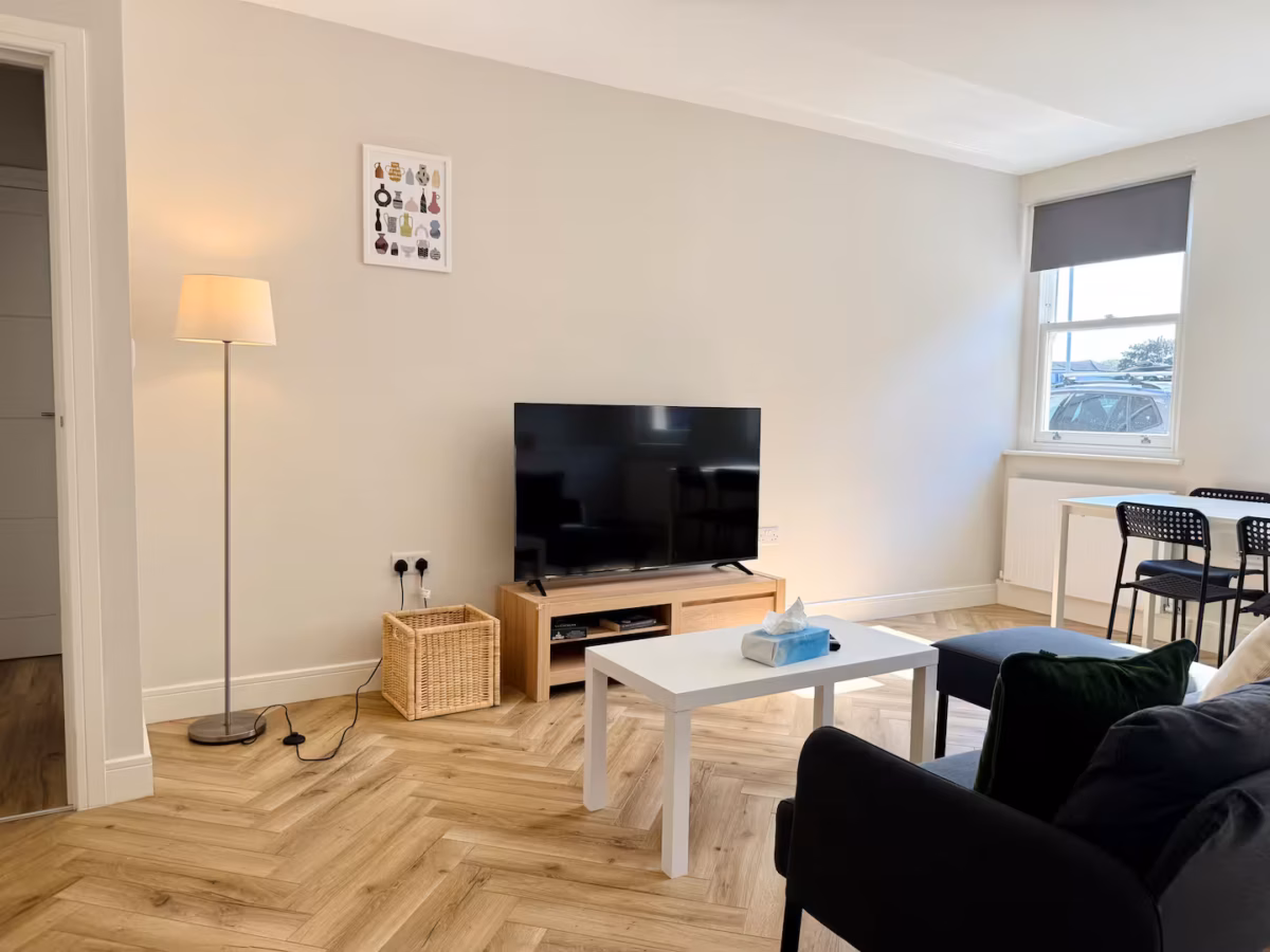 Shooters Hill Rd, London, SE3 8UQ