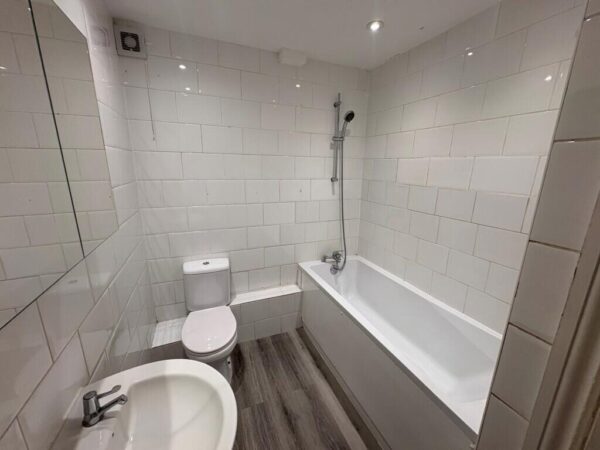 Albert Road, London, E16 2JS