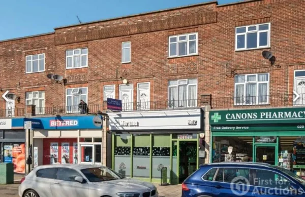 12b Station Parade Whitchurch Lane, Edgware HA8 6RW