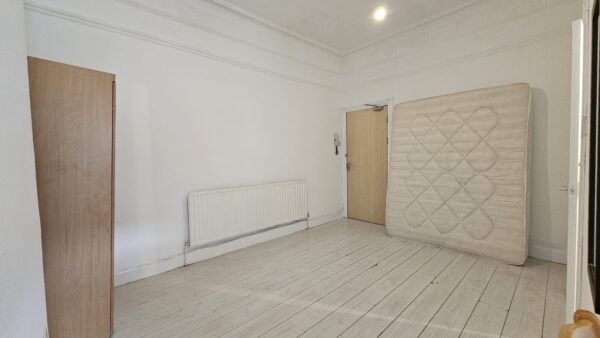 Ferme Park Road, London N8 9SG