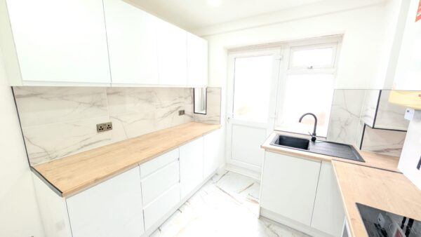 Station Parade, Whitchurch Lane, Edgware HA8 6RW