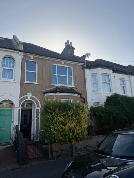 Brookdale Road, London, SE6 4JP