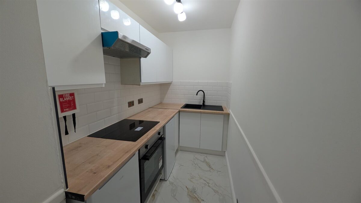44 Glengall Road, Edgware, HA8 8SX