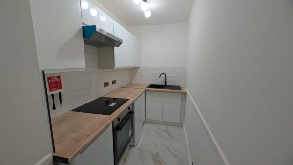 44 Glengall Road, Edgware, HA8 8SX
