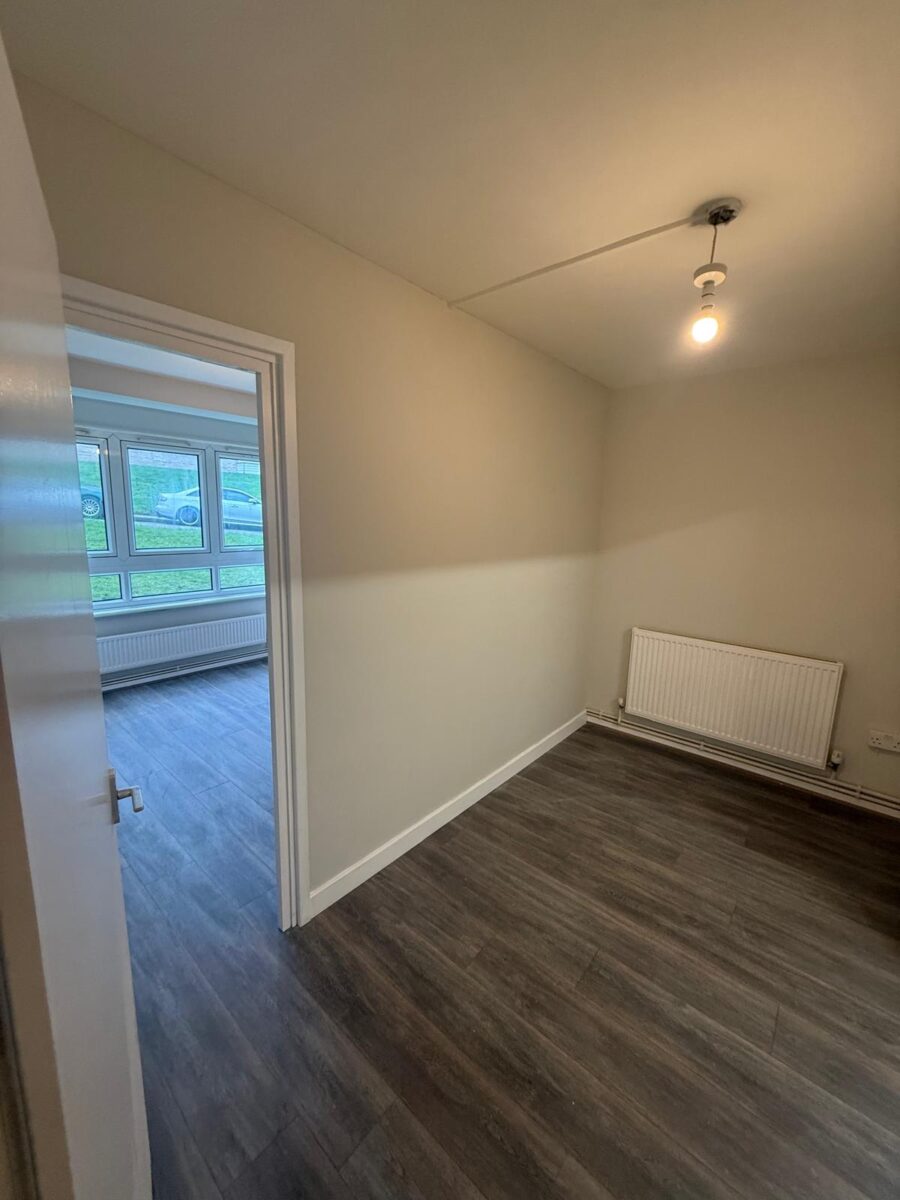 Flat 2, 42 Grove Road, Bexleyheath, Kent, DA7 6AX