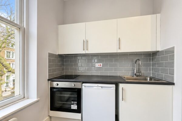 176 Ladbroke Grove, London, W10 5LZ