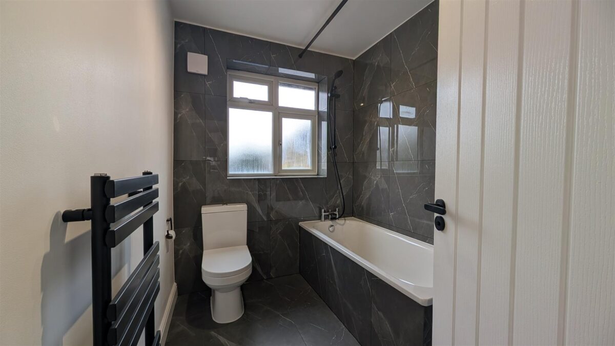 44 Glengall Road, Edgware, HA8 8SX