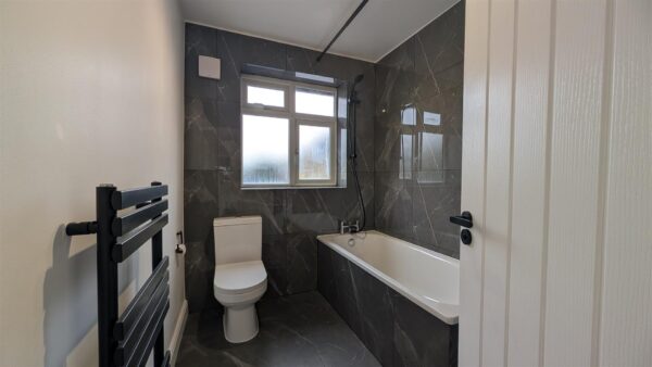 44 Glengall Road, Edgware, HA8 8SX